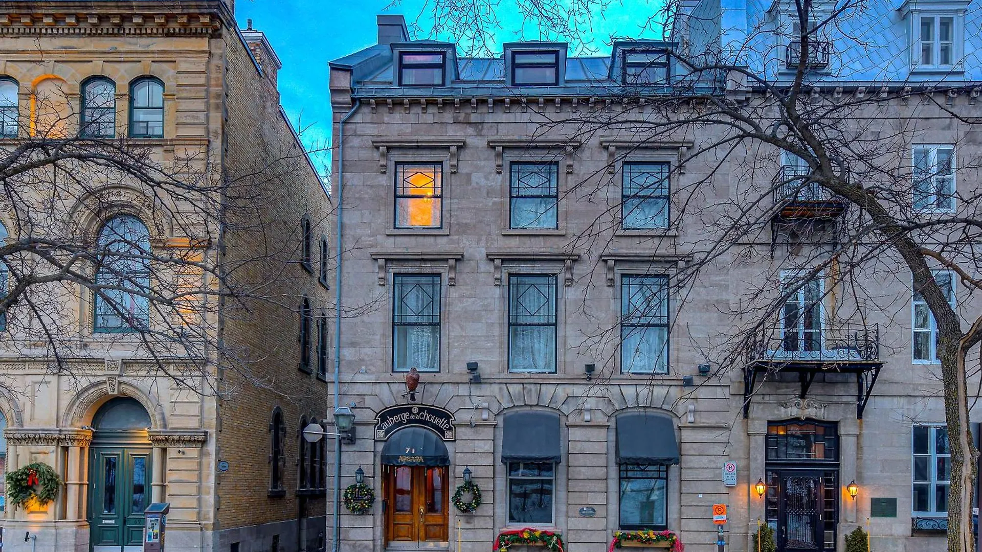 North House - Majestic 3-Bedroom Designer Apartment Quebec City Canada